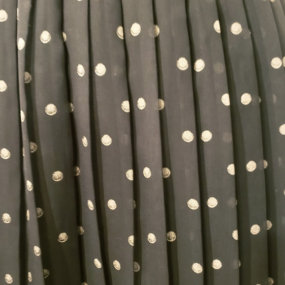 NWOT ANN TAYLOR Pleated Smocked Waist Skirt - Picture 3 of 5